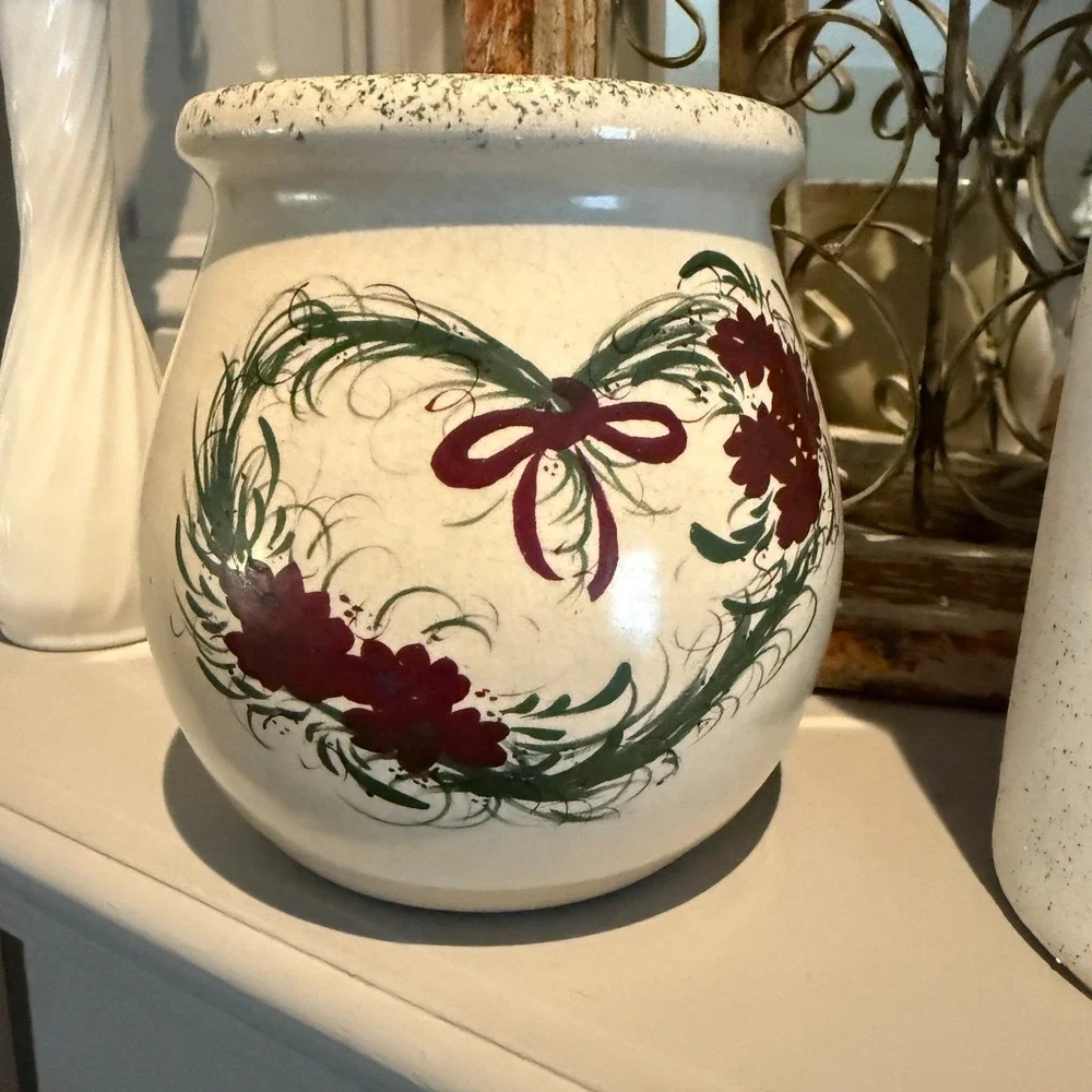 Casey Pottery Marshall Texas Hand Painted Heart Floral Crock Stoneware‎ 27/999
